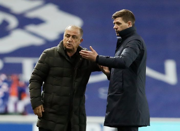 Aston Villa, Steven Gerrard'ı kovdu