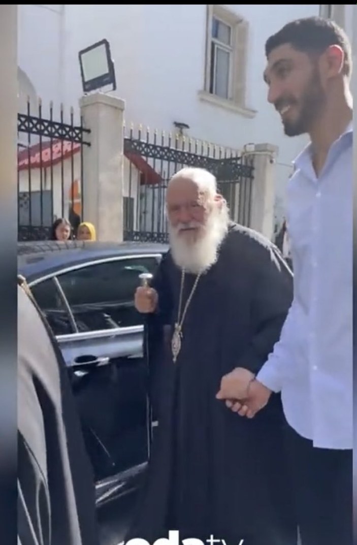 Enes Kanter, Yunanistan Başpiskoposu İeronimos ve siyasetçilerle görüştü