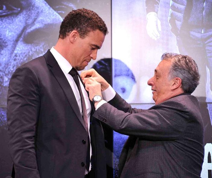 Ahmet Nur Çebi'den Valerien Ismael'e destek