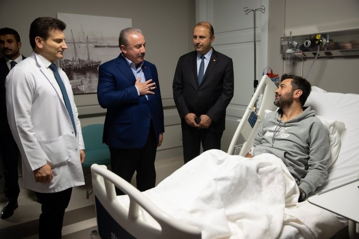 Mustafa Şentop trafik kazası geçiren Binali Yıldırım'ı ziyaret etti