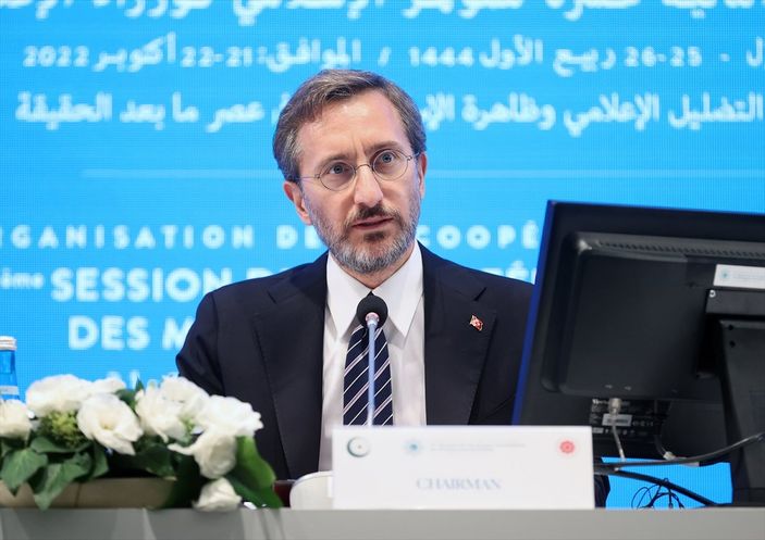 Fahrettin Altun: Dünya İslamofobi'yi nefret suçu olarak görmeli