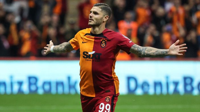 Okan Buruk'tan forvet kararı