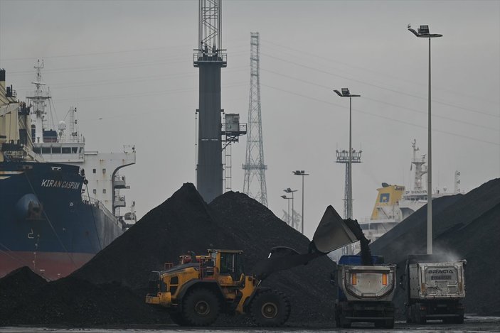 Polonya limanlarında kömür sevkiyatları hızlandı