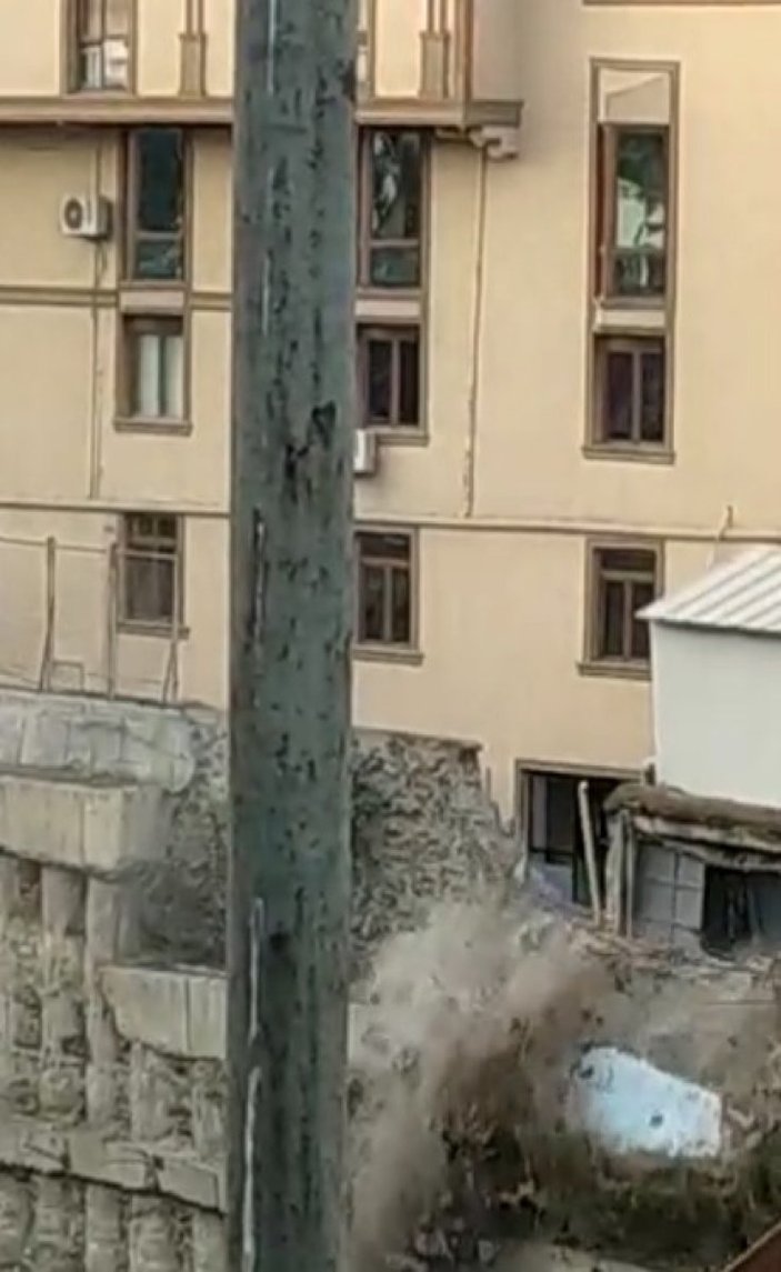 İstanbul'da duvarında çatlaklar oluşan üniversite boşaltıldı