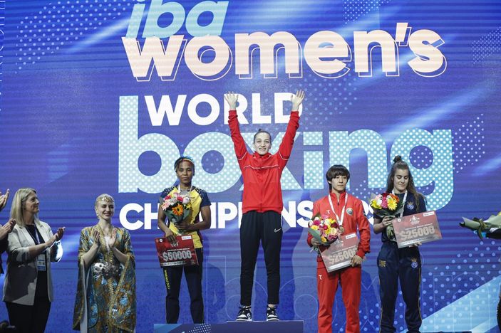 Buse Naz Çakıroğlu: Desteğiniz için teşekkür ederim