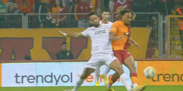 Galatasaray'dan kırmızı kart tepkisi