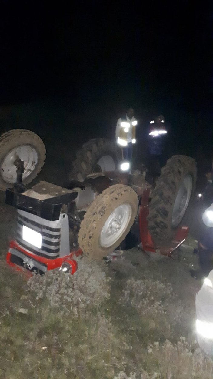 Kastamonu'da traktörün altında kalan çiftçi can verdi