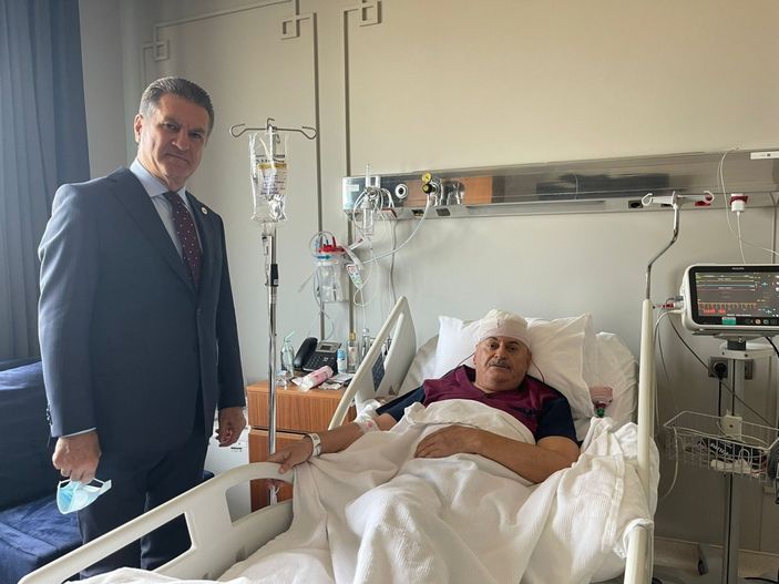 Mustafa Sarıgül, Binali Yıldırım'ı hastanede ziyaret etti