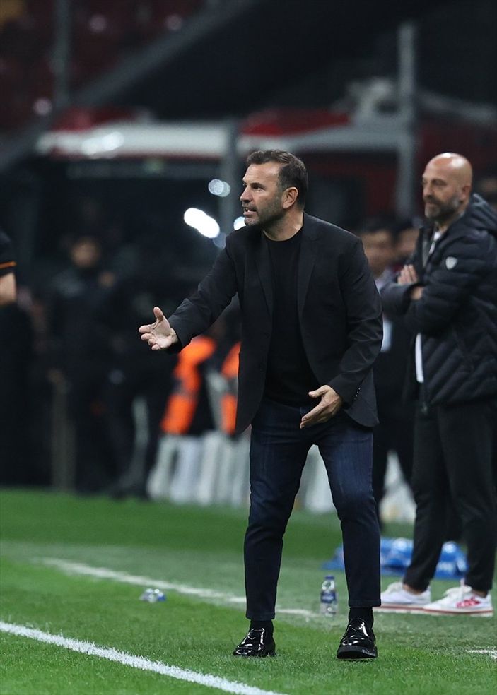 a Okan Buruk: Ali Palabıyık'a rağmen çok pozisyona girdik