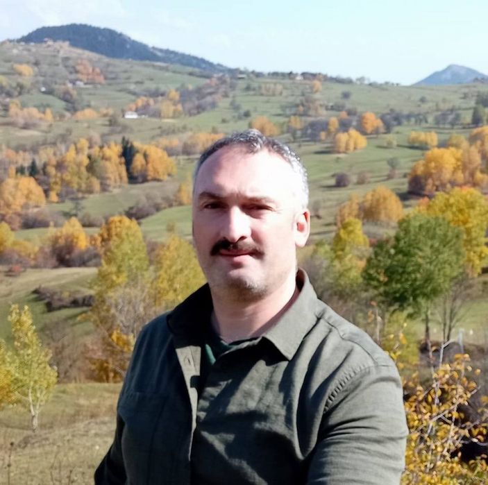 Rize’de eşi ile kayınbiraderini tabancayla vurdu