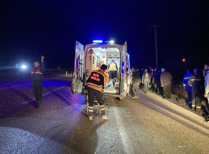 Manisa'da korkunç kaza: 2 çocuk kurtarılamadı