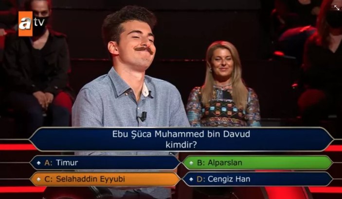 200 bin liralık tarih sorusu Kim Milyoner Olmak İster'e damga vurdu! İşte o soru..