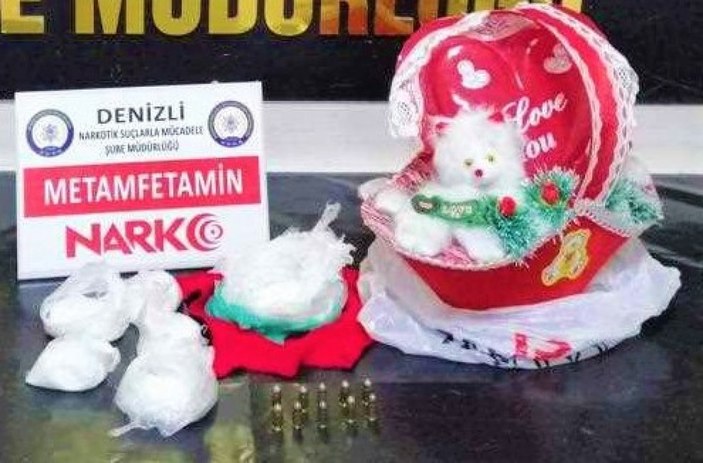 Denizli’de oyuncak bebeğin içinden uyuşturucu çıktı