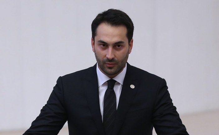 Bülent Arınç, oğlunun AK Parti'den istifa edeceği iddialarına tepki gösterdi