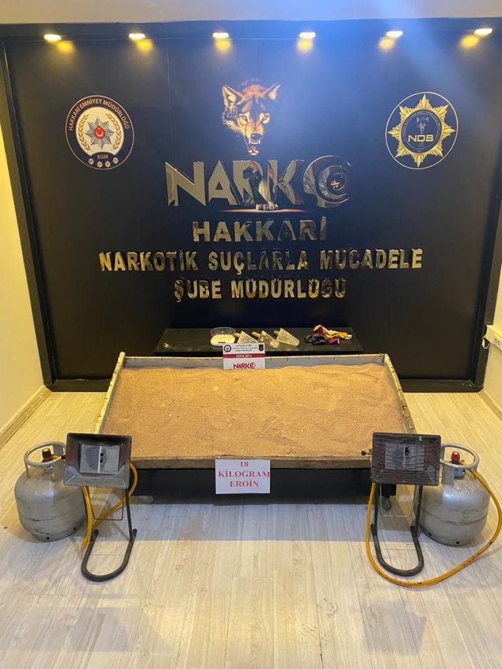 Hakkari'de 18 kilo eroin ele geçirildi