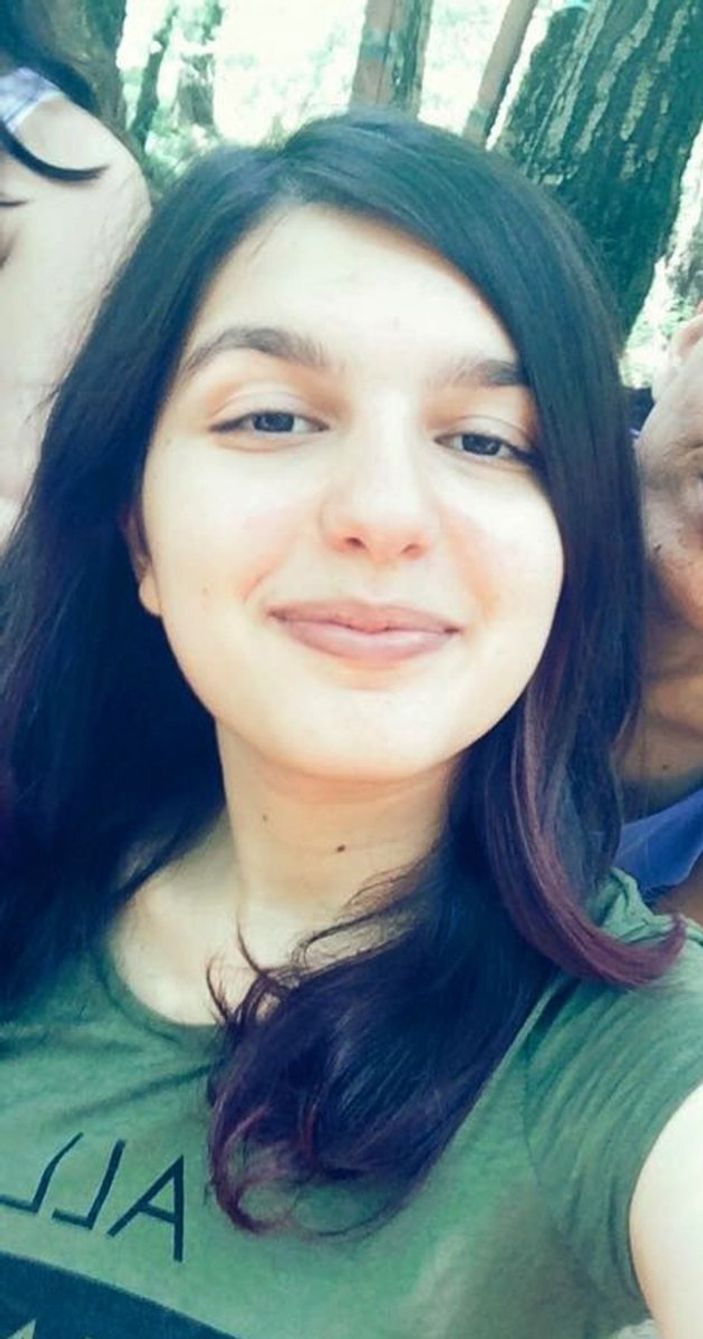 d Antalya'da skuterlı gençlere ölüm, yaya geçidinde geldi