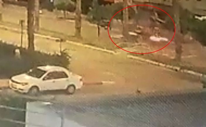 d Antalya'da skuterlı gençlere ölüm, yaya geçidinde geldi