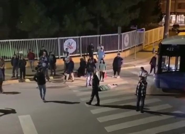 Kocaeli'de yaya geçidindeki adama yolcu otobüsü çarptı: 1 ağır yaralı