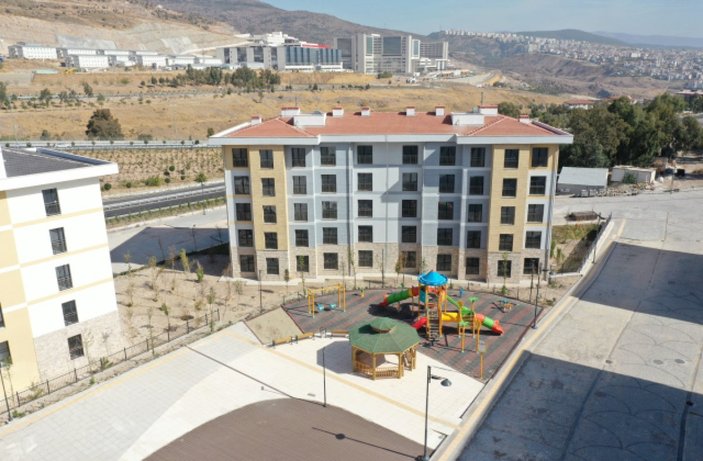 İzmir'de deprem konutları yıl sonunda tamamlanacak