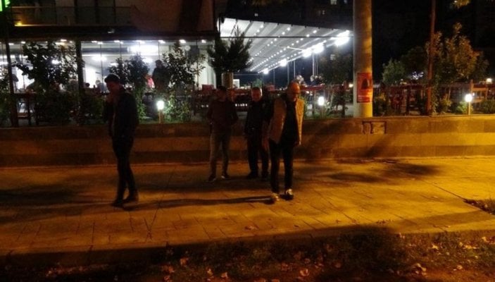 Diyarbakır'da bir kadın yolda yürürken maganda kurşunuyla yaralandı