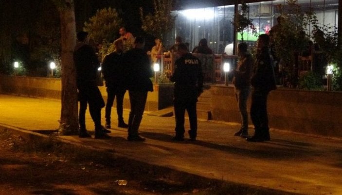 Diyarbakır'da bir kadın yolda yürürken maganda kurşunuyla yaralandı