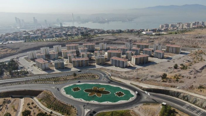 İzmir'de depremzedeler için 2 yılda 2 bin 245 konut yapıldı