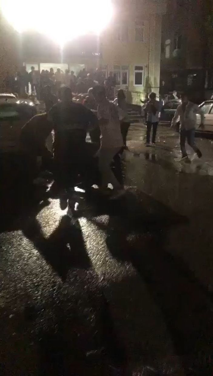 Kocaeli'ndeki düğünde bıçaklı kavga: 3 yaralı