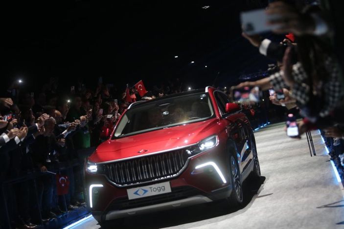 i Yerli otomobil Togg banttan indi