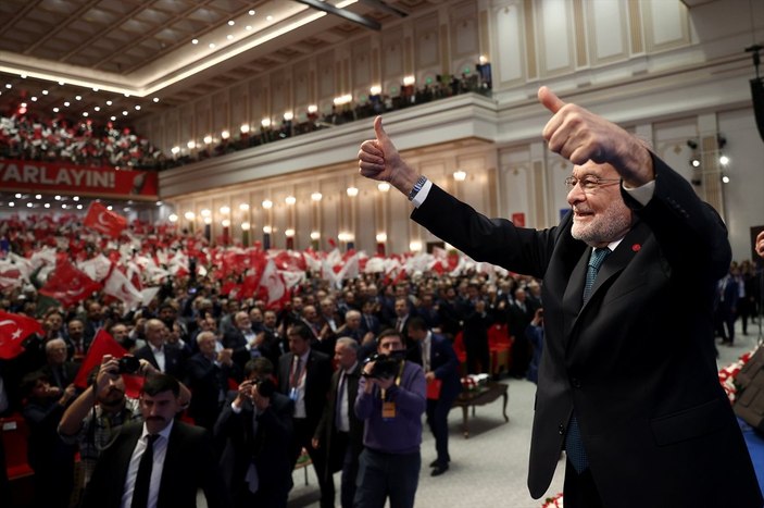 Temel Karamollaoğlu Saadet Partisi’nin üçüncü kez genel başkanı oldu