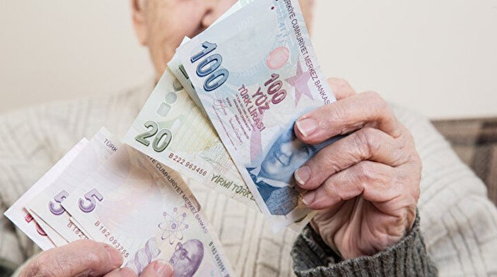 Emekli maaşı zammı belli oldu mu? 2023 emekli maaşı ne kadar olacak?