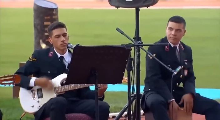 Teğmen Ahmet Hamdi Öğüt'ten 'İnci Tanem' performansı