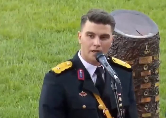 Teğmen Ahmet Hamdi Öğüt'ten 'İnci Tanem' performansı