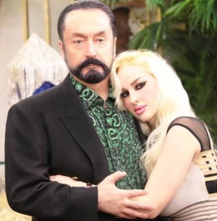 Adnan Oktar davasında 63 kadın avukat iddiası