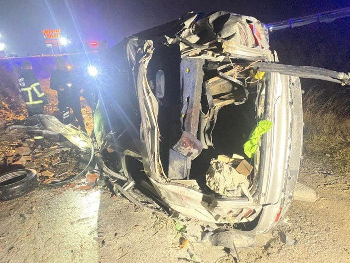 Bilecik'te feci kaza: 1 ölü, 2 yaralı