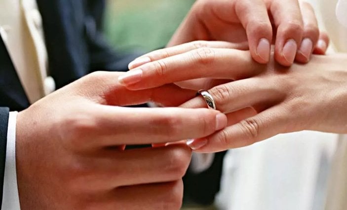 Bekarlar için en tesirli evlilik duası! İşte kısmet ve baht açıklığı için okunabilecek etkili, mucizevi dualar