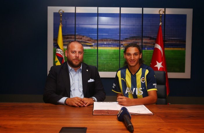 Fenerbahçe, Emir Ortakaya'yı geri çağırıyor