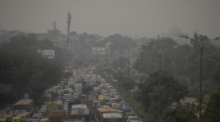 Hindistan'da hava kirliliği tehlikeli seviyede