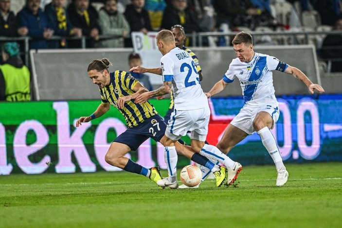 Fenerbahçe, Dinamo Kiev'i yenerek grubu lider bitirdi