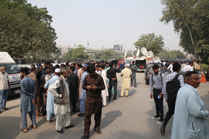 Pakistan'da İmran Han destekçileri, gösteri kararı aldı