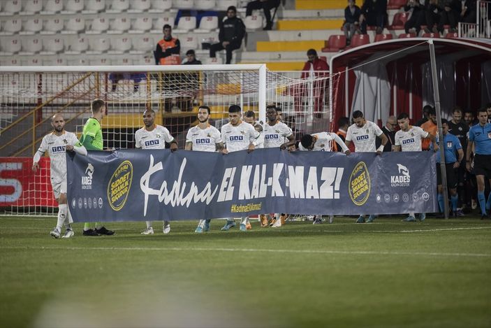 Ümraniyespor, Alanyaspor'u yenerek ilk galibiyetini aldı