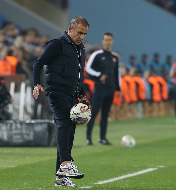 Abdullah Avcı: Trabzonspor içeride berabere kalıyorsa iyi sonuç değil