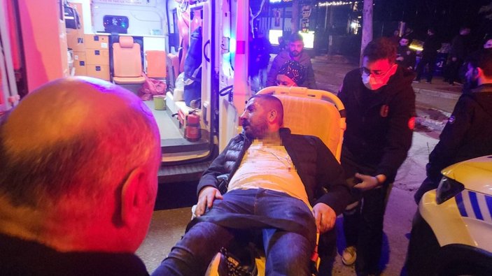 Bursa'da 2 arkadaş eğlence merkezinde silahlı saldırıya uğradı