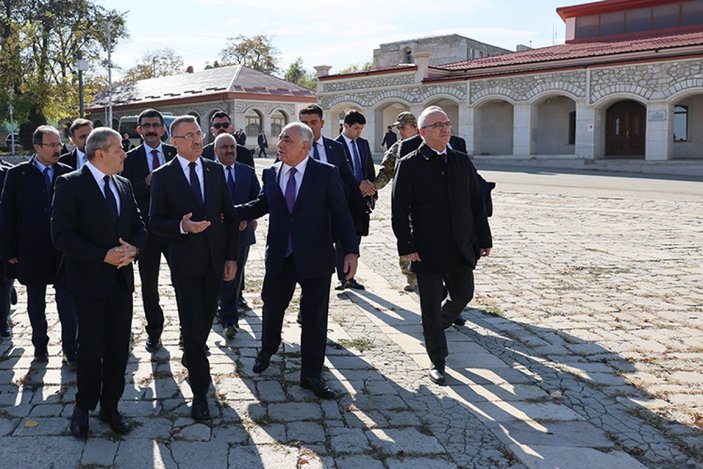 Cumhurbaşkanı Yardımcısı Fuat Oktay, Şuşa'yı ziyaret etti