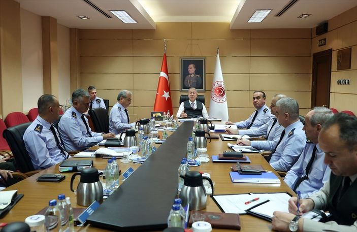 a Hulusi Akar: ABD'li askeri heyet Türkiye'de