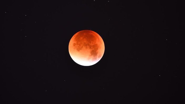 Kanlı Ay tutulması yarın yaşanacak
