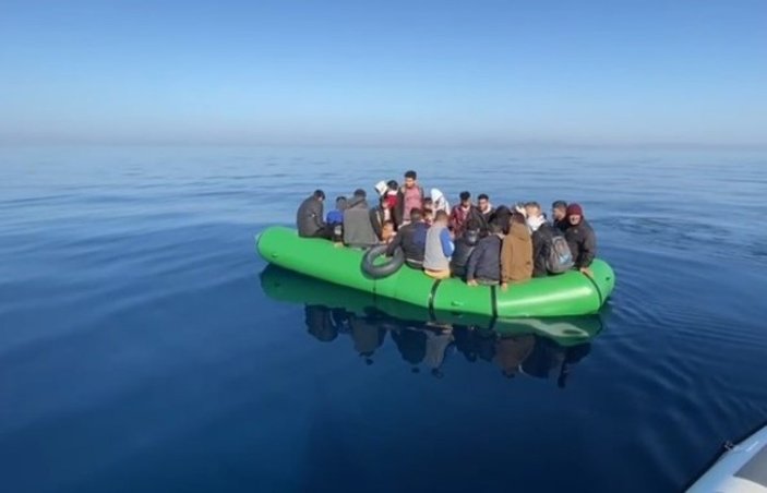 Aydın'da 30 göçmen kurtarıldı