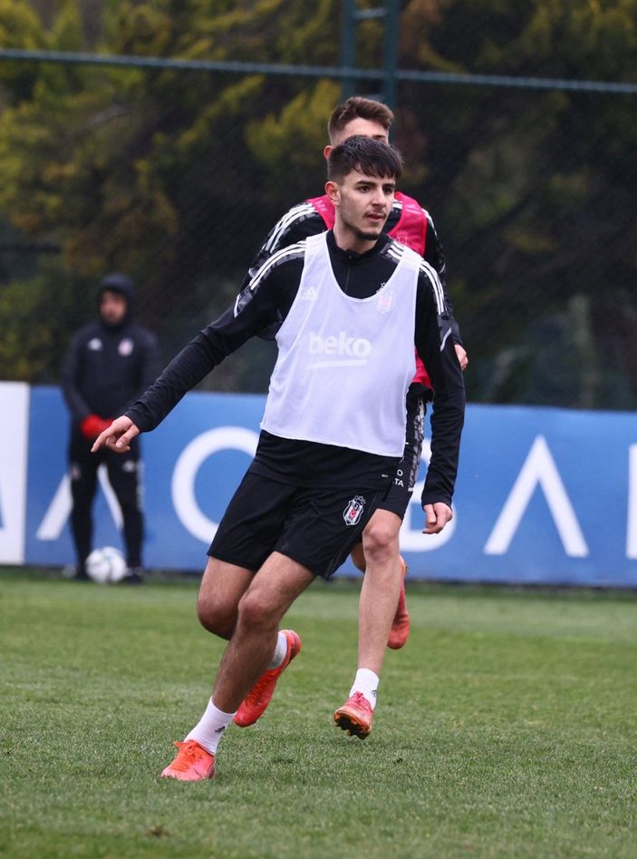 a Beşiktaş'tan sakatlık açıklaması