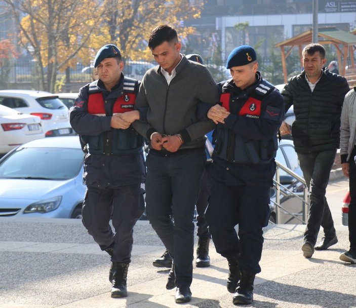 Bolu'da devrilen yolcu otobüsünün sürücüsü tutuklandı