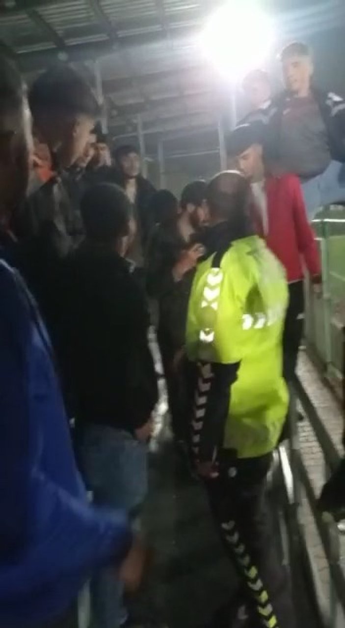 Elazığ'daki maçta taraftar kavgası: Polis amigoluk yaptı
