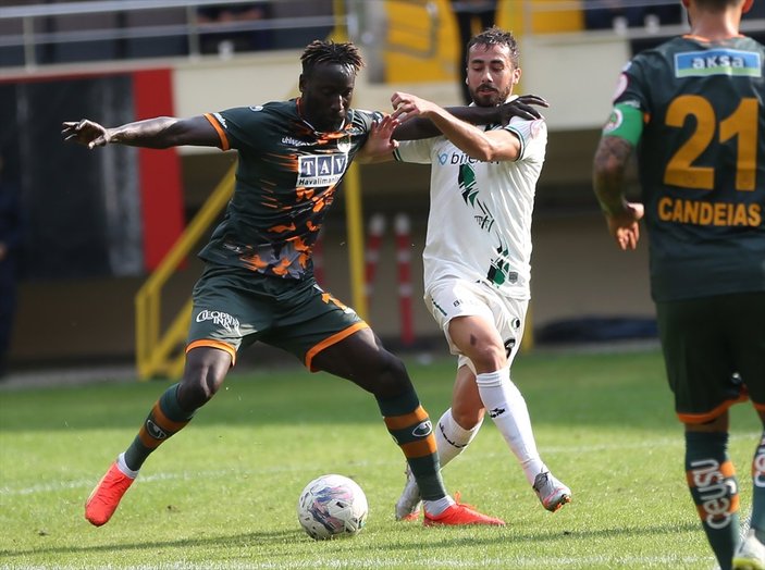 Alanyaspor, Sakaryaspor karşısında turladı